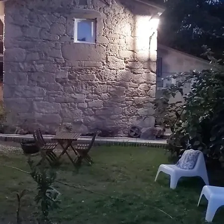 Casita A Estrenar En Con Rio Proxima A Tui, Gondomar Y Portugal.
