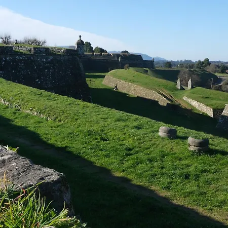 Casita A Estrenar En Con Rio Proxima A Tui, Gondomar Y Portugal. Tui